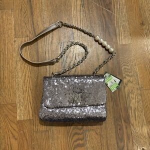 NWT Badgley Mischka Vegan Leather Silver Sequin Messenger Pearl Bag